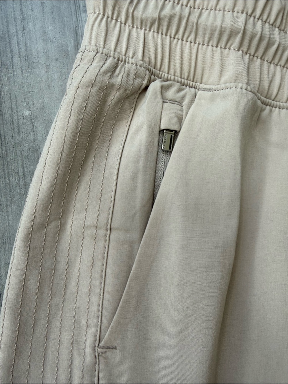 NWT Athleta Avenue Wide Leg Crop Pant 0P Petite Beige Travel Pants - Picture 5 of 12